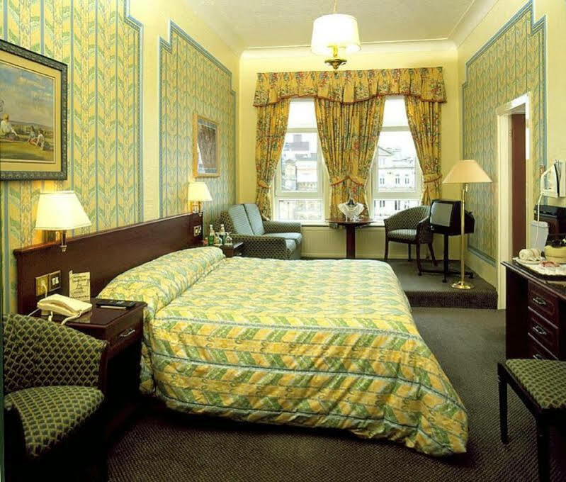 סאות'פורט Scarisbrick Hotel מראה חיצוני תמונה
